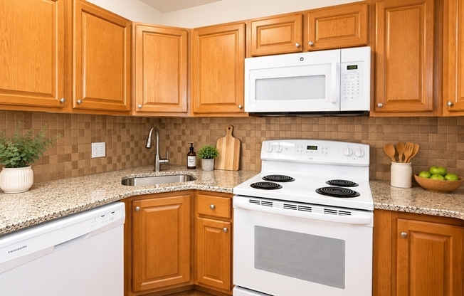 2 beds, 1 bath, 850 sqft, $2,675, Unit T37