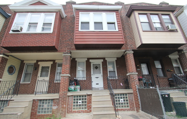 Large Home on a Quiet Street - Torresdale