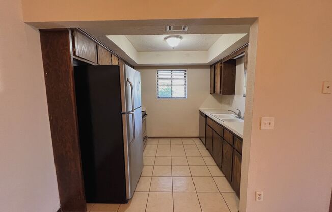 2 beds, 2 baths, $1,195