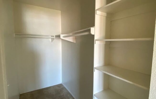 2 beds, 2 baths, 920 sqft, $2,700, Unit 2240-15