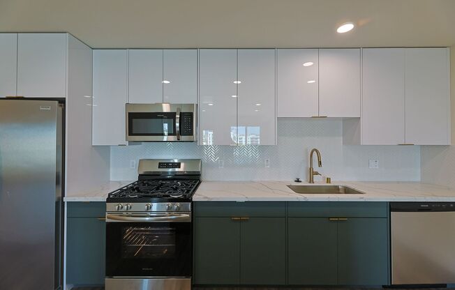 3 beds, 2 baths, 1,198 sqft, $3,600