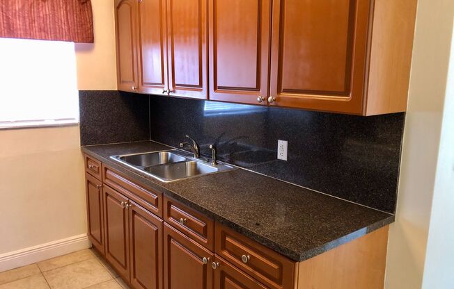 Corp Condo - 8