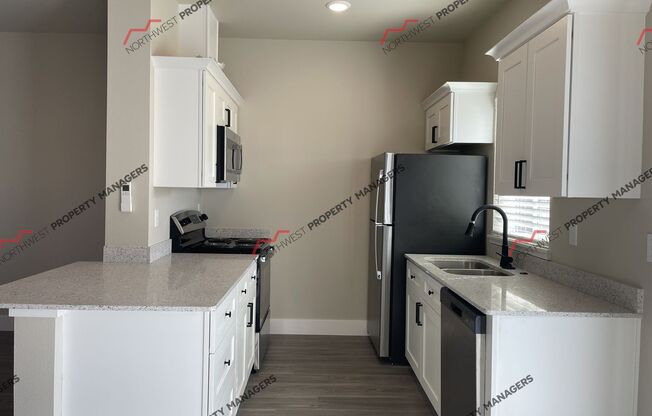 2 beds, 2.5 baths, 1,069 sqft, $1,695, Unit #U-11