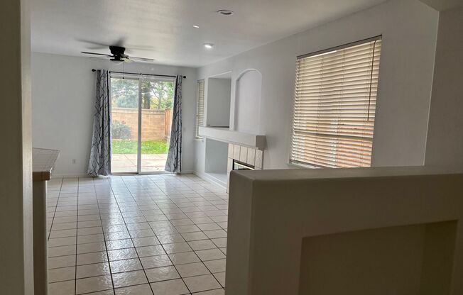 Immaculate 4/2 Single Story (N. Natomas)!   **Please read entire ad for viewings**