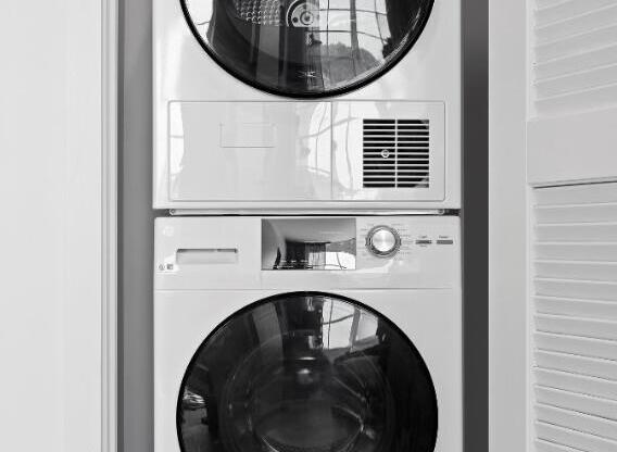 1 bed, 1 bath, $3,850, Unit 507