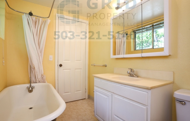 2 beds, 1 bath, $2,395