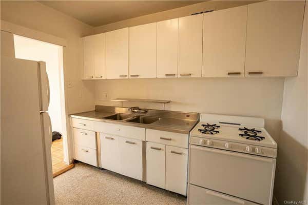 1 bed, 1 bath, 795 sqft, $1,950, Unit 4E