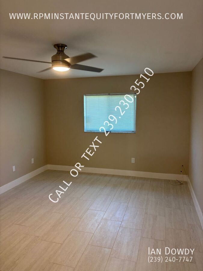 3608 SW 7 PL
