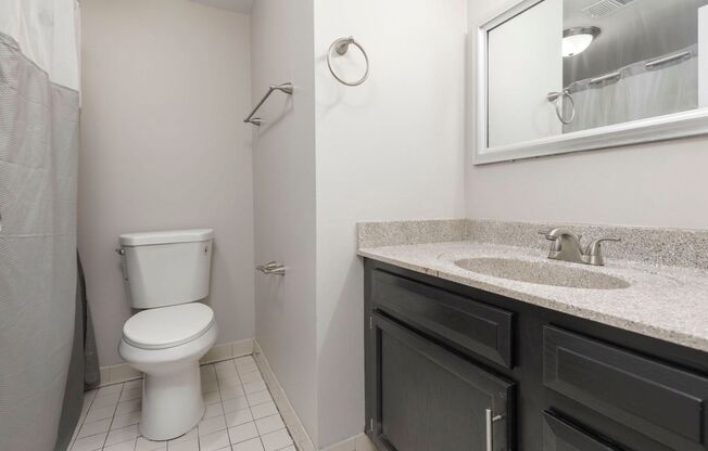 1 bed, 1 bath, $850, Unit 213