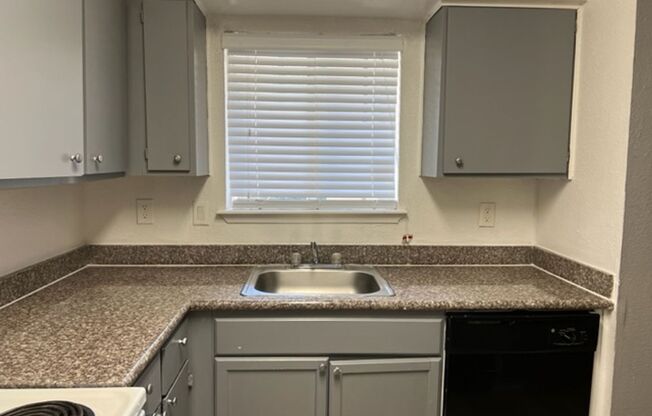 2 beds, 2 baths, 1,145 sqft, $1,050, Unit 6516