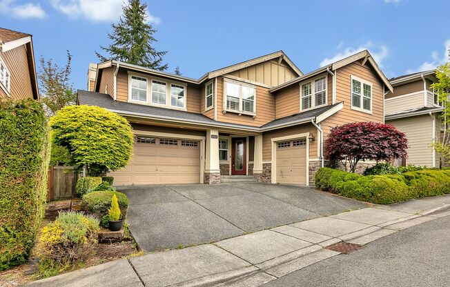 Must see in beautiful Redmond neighborhood