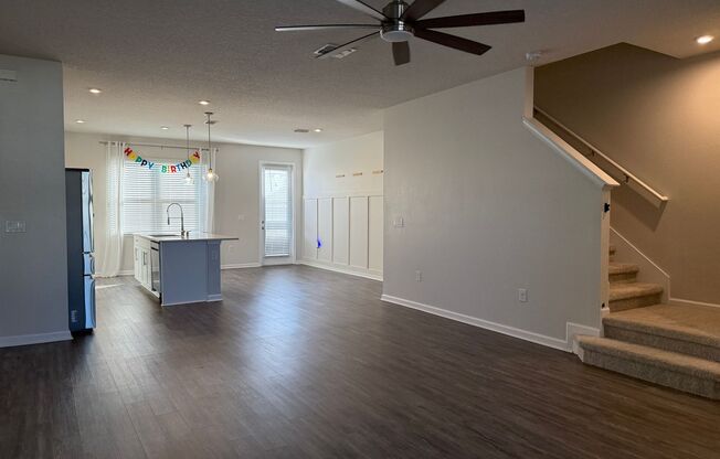 Like New Townhouse in Hamlin