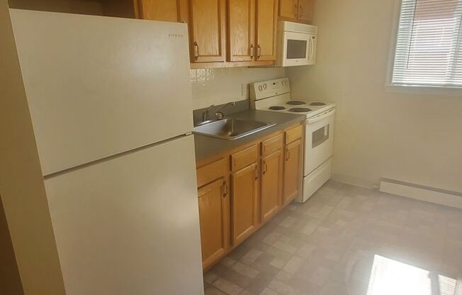 1 bed, 1 bath, 725 sqft, $1,350, Unit A08