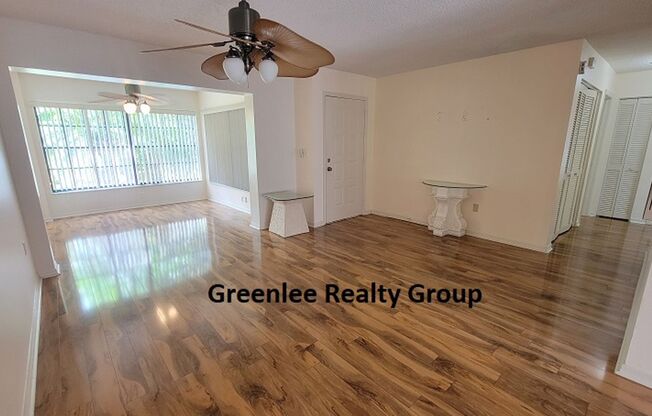 Spacious 2 Bed/ 2 Bath/ 1 Car Garage Villa in New Port Richey! Water, Trash & Lawn Included!