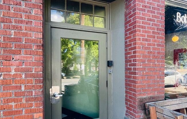 FOSTER APARTMENTS (OREG05)