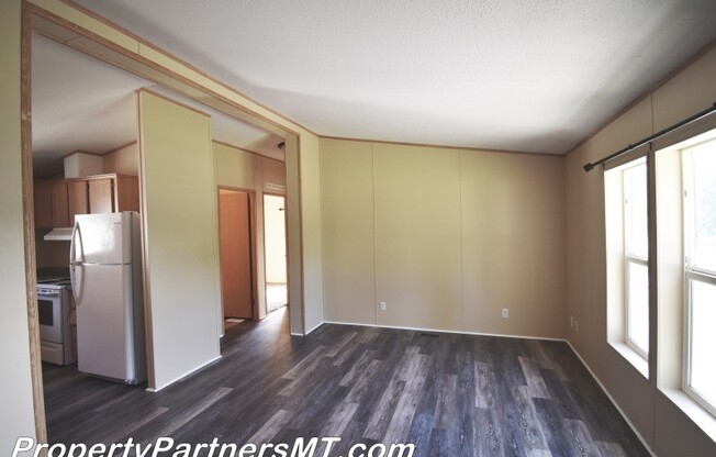 ***$1,000 off first month rent*** 3 Bed 2 Bath - Updated modular house!