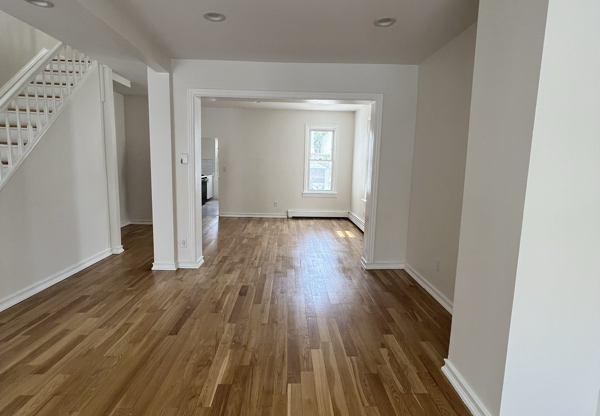 8823 77 ST