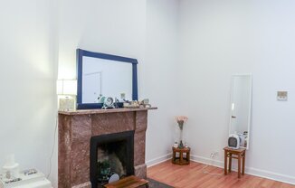 1763 N WLS