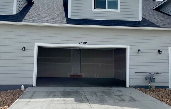 Newly Constructed 3 Bedroom 2.5 Bathroom Townhome w/ Garage & Basement in West Greeley