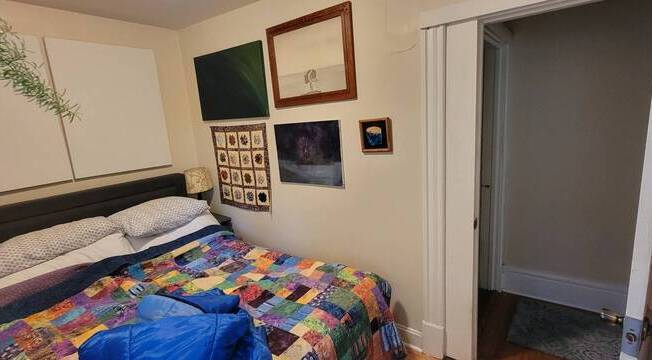 3 beds, 1 bath, 1,400 sqft, $1,600