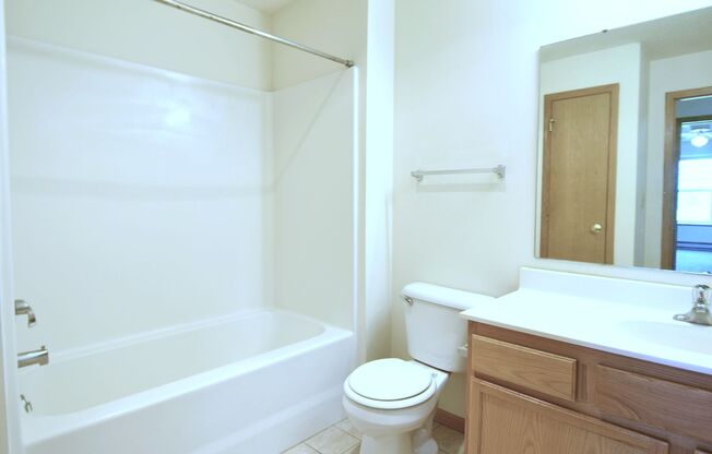 1 bed, 1 bath, 730 sqft, $1,460, Unit 8118-206