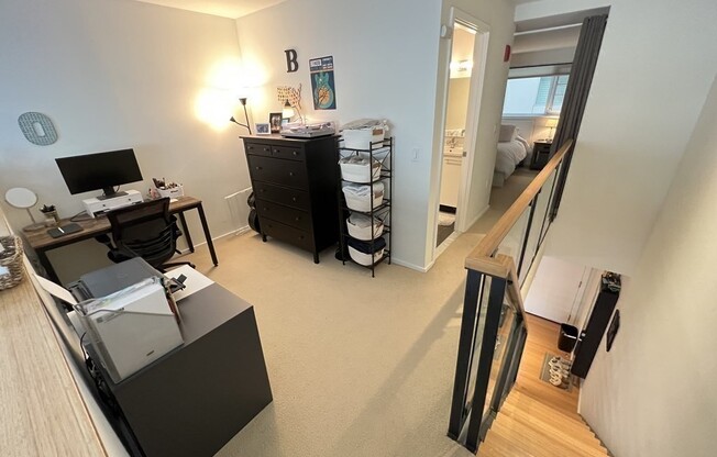 1 bed, 1.5 baths, 921 sqft, $4,200, Unit 511