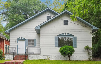 1111 Lawton Pl SW