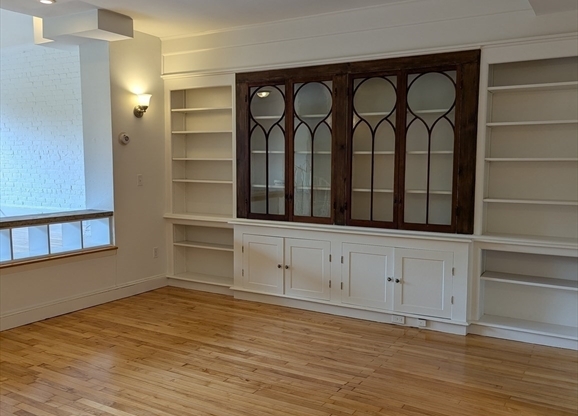 127 BAY STATE RD