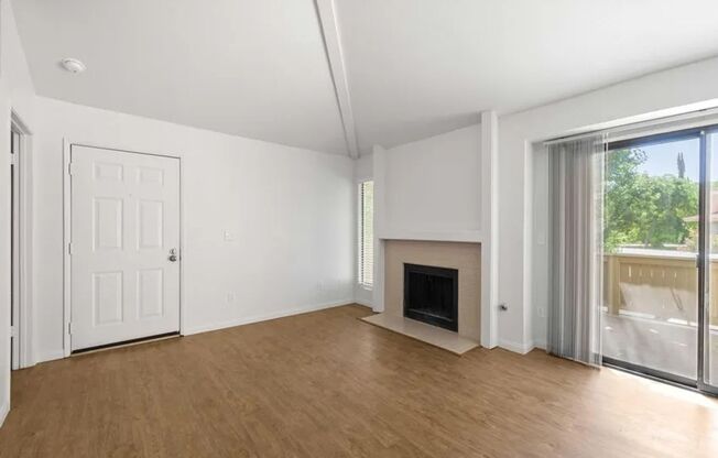 1 bed, 1 bath, 517 sqft, $1,295, Unit 111