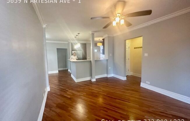 5659 N ARTESIAN AVE