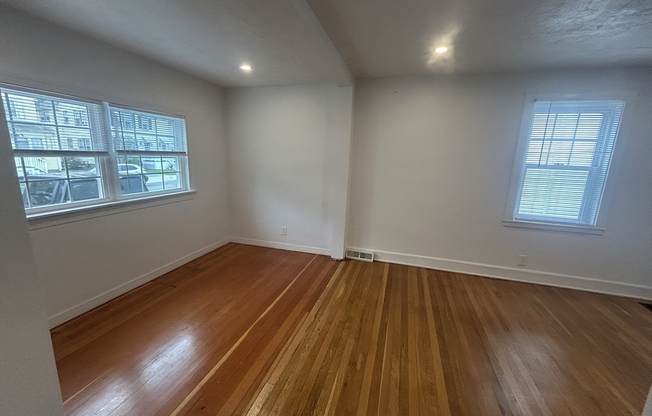 46 LAWN AVE