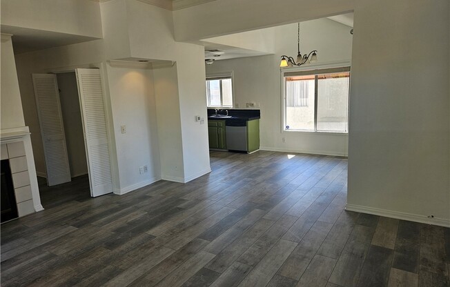 12411 Osborne St Unit 123