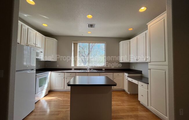 4455 E PARADISE VLG PKWY S