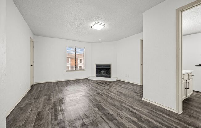 3 beds, 2 baths, 1,123 sqft, $1,600, Unit F-04