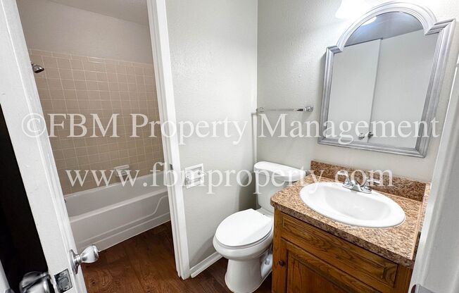 2 beds, 1.5 baths, $1,100, Unit 215