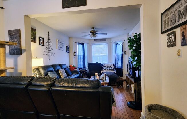 3 beds, 2 baths, $2,100