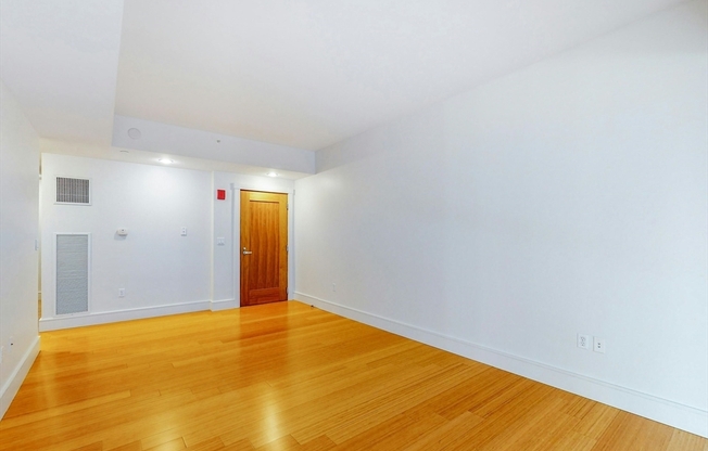 1 bed, 1 bath, 691 sqft, $4,000, Unit 1207