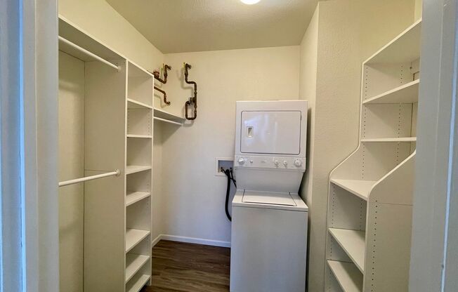 1 bed, 1.5 baths, 1,000 sqft, $1,895, Unit 4634