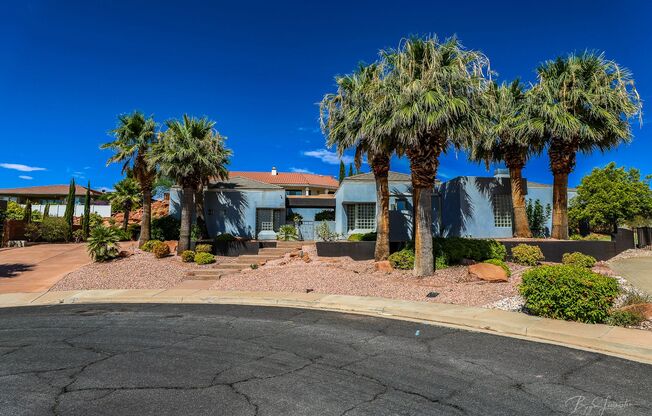 3 bed, 3.5 bath, 3 car garage on a golf course