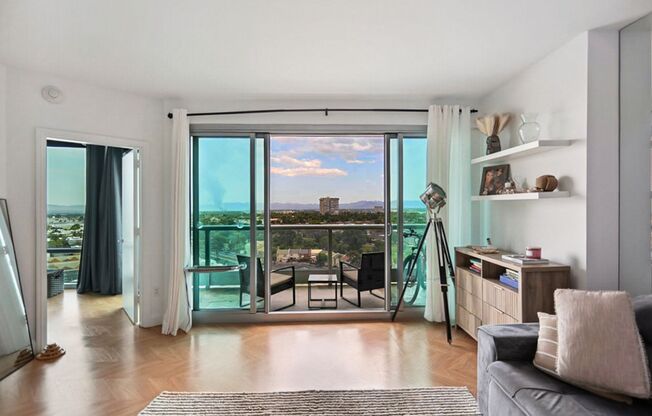 1 bed, 1.5 baths, $1,975, Unit # 1105