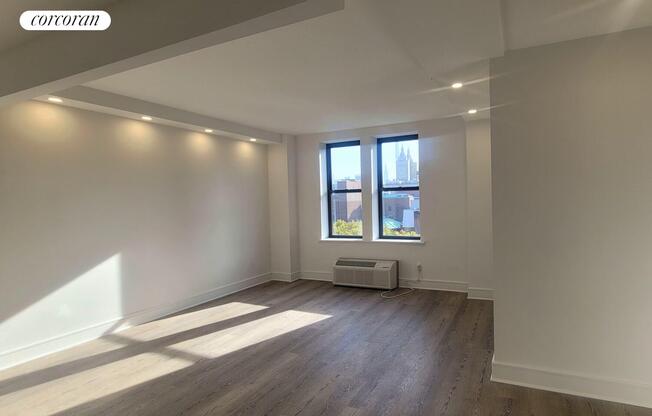 2 beds, 2 baths, $7,850, Unit 12B