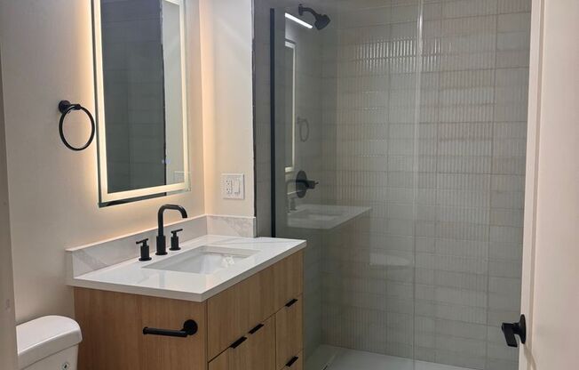 1 bed, 1 bath, 581 sqft, $2,349, Unit 702