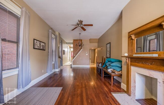 860 - 862 Summit St.