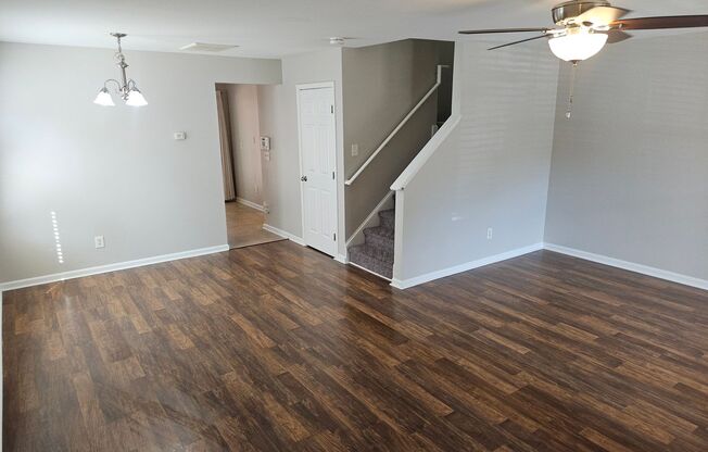 Wonderful 2br/2.5ba townhome near downtown Apex! Available Now!