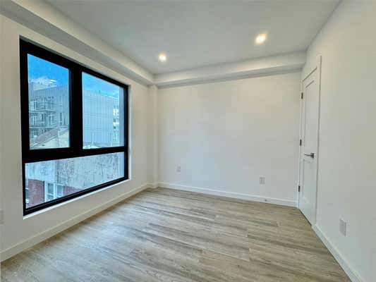 1 bed, 1 bath, 550 sqft, $2,400, Unit 1D