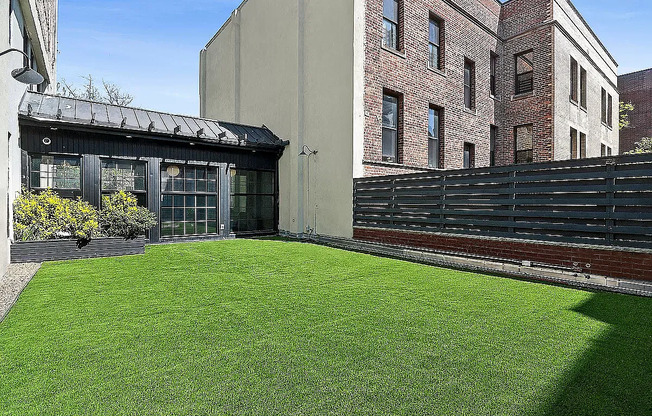 1 bed, 1 bath, $3,350, Unit 417