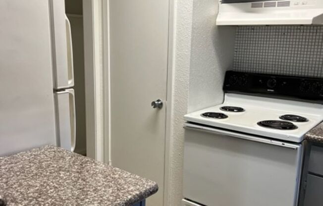 2 beds, 2 baths, 1,145 sqft, $1,050, Unit 6516