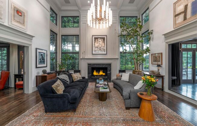 Furnished Hollywood Hills Estate | Summer Rental with Panoramic City Views, Gym, Spa & Pool!