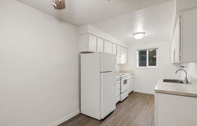 2 beds, 1.5 baths, 1,100 sqft, $1,695, Unit 9