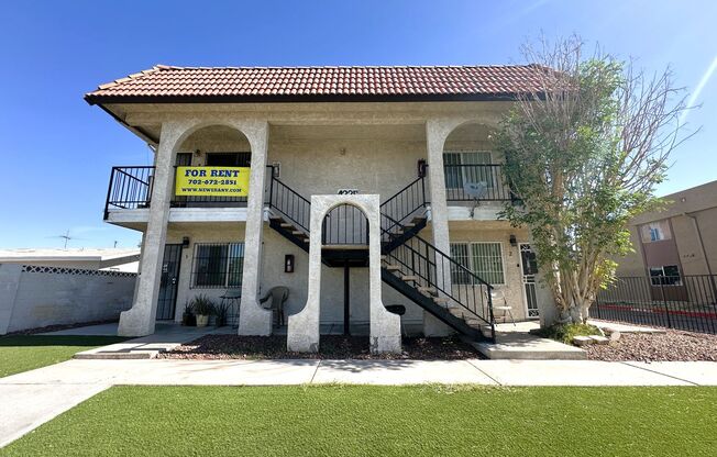 4225 Stewart Ave